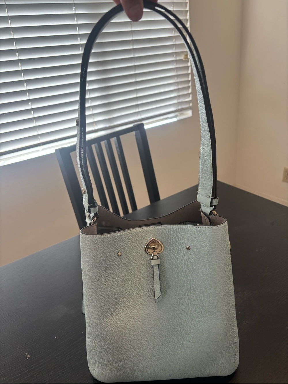 Kate Spade Leather Bucket Crossbody Bag in Light Blue with Rooster charm - Picture 4 of 9